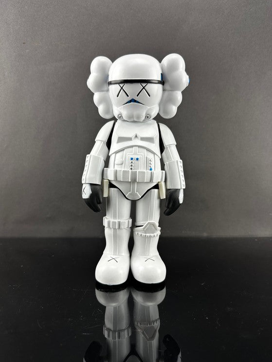 Kaws Vinyl Figures: Van Kaws Original tot BFF, Astro Boy, Storm Trooper en Meer – Voeg Iconische Kunst Toe aan Je Interieur!